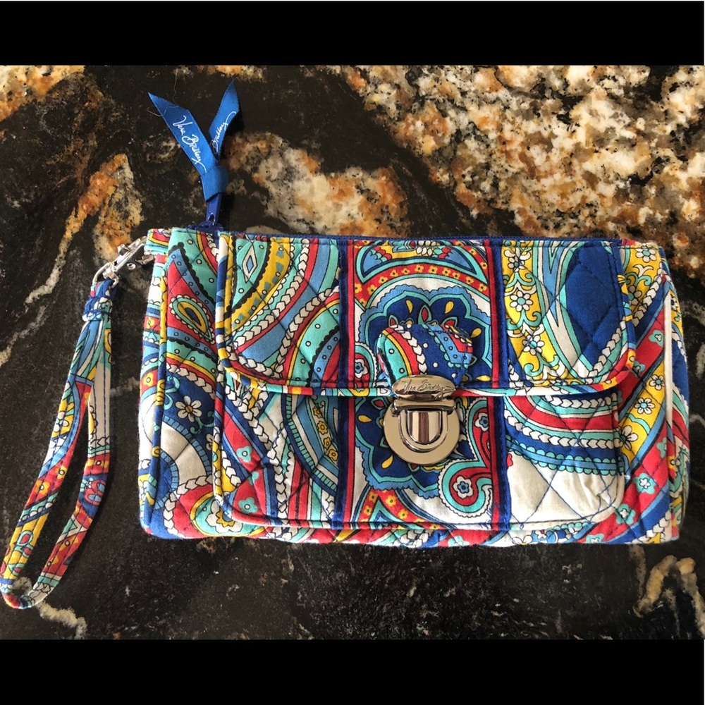 Vera Bradley Marina Paisley pushlock wristlet